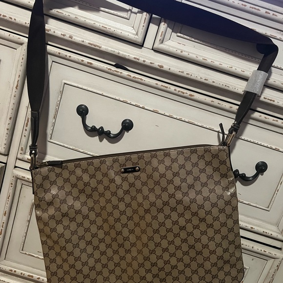 NWT AUTHENTIC GUCCI CRYSTAL MESSENGER BAG - Picture 3 of 7